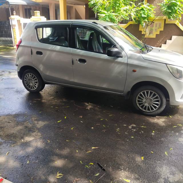 https://images10.gaadi.com/usedcar_image/3698799/original/img2926620__used_car_2926620_1701504566.jpg?imwidth=6401