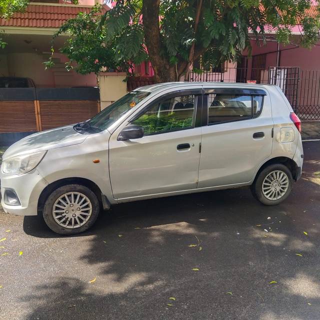 https://images10.gaadi.com/usedcar_image/3698799/original/img2926620__used_car_2926620_1701504587.jpg?imwidth=6400