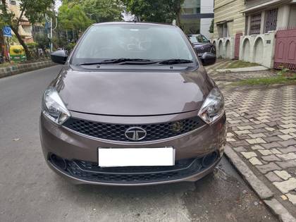 Tata Tiago 1.2 Revotron XE Tata Tiago 1.2 Revotron XE