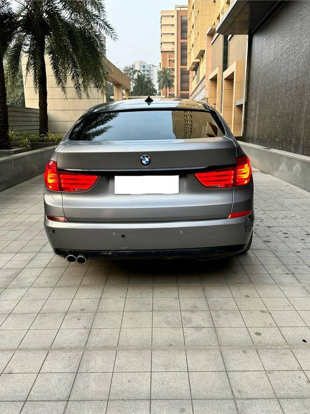 https://images10.gaadi.com/usedcar_image/3698806/original/processed_img2926624__usedcar_5_13771701504493_1701504513.jpeg?imwidth=6401