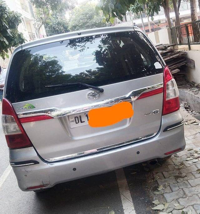https://images10.gaadi.com/usedcar_image/3698855/original/processed_img2926650__used_car_2926650_1701506096.jpg?imwidth=6401