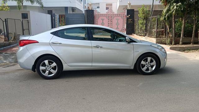 https://images10.gaadi.com/usedcar_image/3698869/original/processed_img2926658__used_car_2926658_1701506435.jpg?imwidth=6401