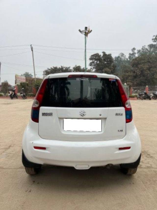 https://images10.gaadi.com/usedcar_image/3698870/original/processed_a33cb6b7-67e6-4cbe-9341-bdcfa673d13c.jpeg?imwidth=6401