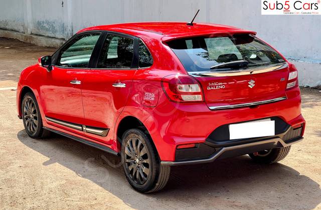 https://images10.gaadi.com/usedcar_image/3698891/original/processed_img2926669__usedcar_3_70641701507289_1701507312.jpeg?imwidth=6401