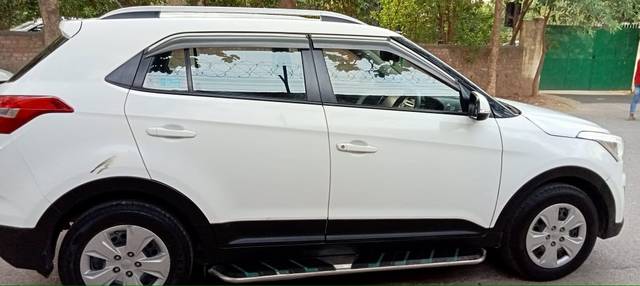 https://images10.gaadi.com/usedcar_image/3699009/original/img2926740__usedcar_img_20231202_wa0387_30581701510117_1701510217.jpg?imwidth=6401