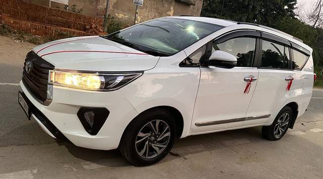 https://images10.gaadi.com/usedcar_image/3699023/original/processed_img2926746__used_car_2926746_1701511083.jpg?imwidth=6400