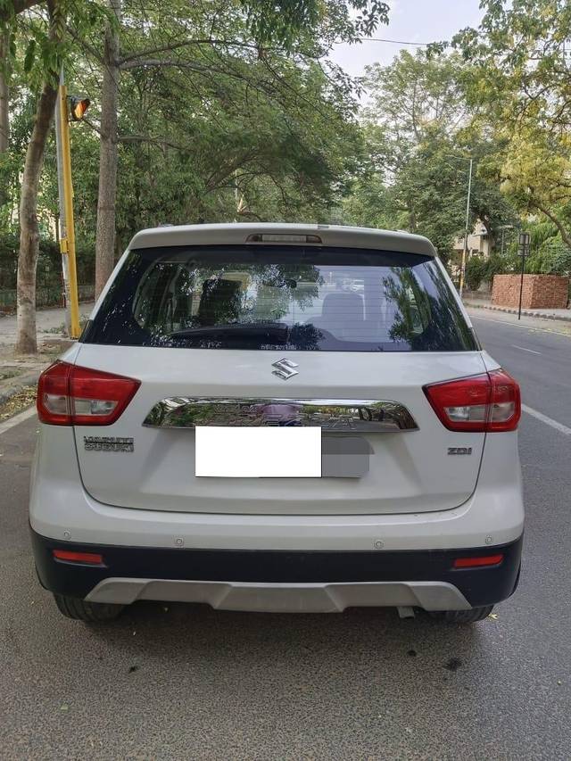 https://images10.gaadi.com/usedcar_image/3699030/original/processed_img2926751__usedcar_img_20231202_wa0408_30581701511155_1701511204.jpg?imwidth=6402