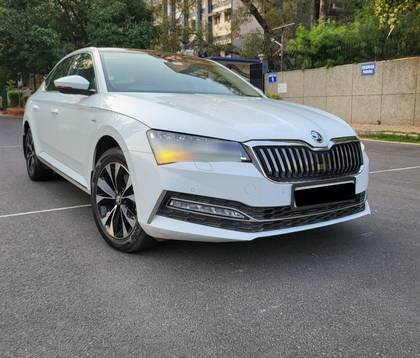 2021 Skoda Superb Laurin & klement