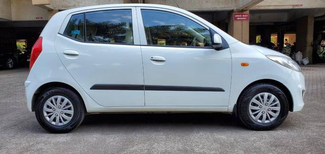 https://images10.gaadi.com/usedcar_image/3699052/original/processed_img2926763__used_car_2926763_1701511997.jpg?imwidth=6401