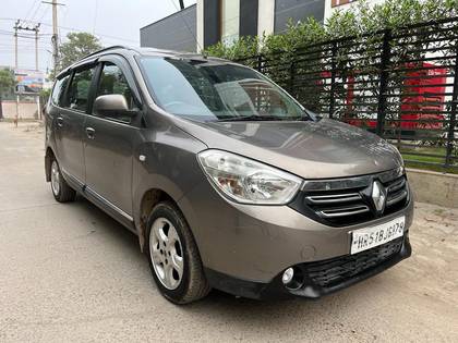 Renault Lodgy 110PS RxZ 8 Seater Renault Lodgy 110PS RxZ 8 Seater