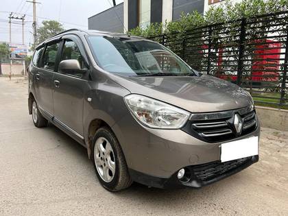 Renault Lodgy 110PS RxZ 8 Seater Renault Lodgy 110PS RxZ 8 Seater