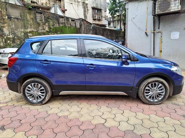 https://images10.gaadi.com/usedcar_image/3699074/original/processed_img2926775__usedcar_2_1251701512370_1701512399.jpeg?imwidth=6401