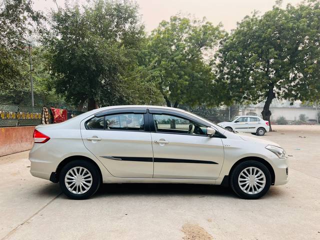 https://images10.gaadi.com/usedcar_image/3699110/original/img2926799__used_car_2926799_1701513937.jpg?imwidth=6401