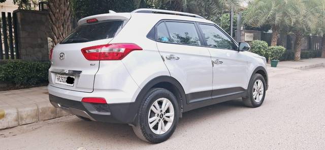 https://images10.gaadi.com/usedcar_image/3699115/original/processed_img2926802__used_car_2926802_1701514133.jpg?imwidth=6401