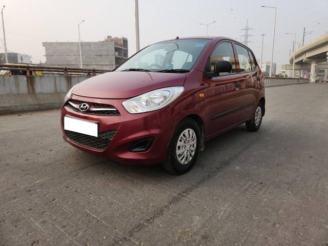 https://images10.gaadi.com/usedcar_image/3699122/original/processed_img2926807__used_car_2926807_1701514274.jpg?imwidth=6400