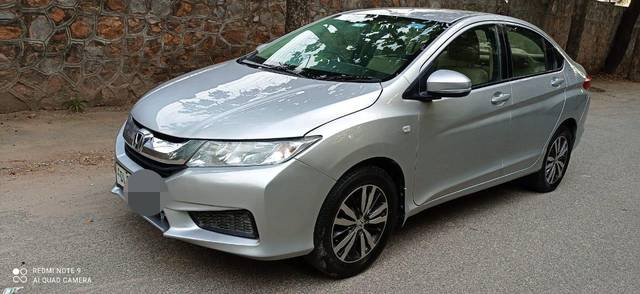 https://images10.gaadi.com/usedcar_image/3699143/original/processed_img2926821__usedcar_img_20231202_wa0527_30581701514544_1701514603.jpg?imwidth=6400
