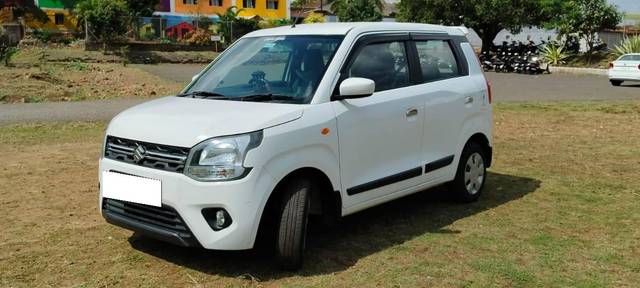 https://images10.gaadi.com/usedcar_image/3699145/original/processed_ff5f7eda-b72a-4ab9-8cc0-7a5c6f6ff7f0.jpg?imwidth=6402