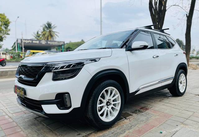 https://images10.gaadi.com/usedcar_image/3699163/original/processed_img2926829__used_car_2926829_1701515463.jpg?imwidth=6402