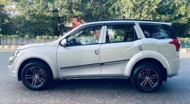 https://images10.gaadi.com/usedcar_image/3699211/original/img2926861__used_car_2926861_1701517125.png?imwidth=6402