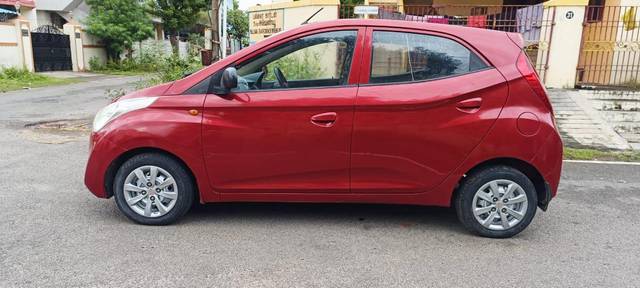 https://images10.gaadi.com/usedcar_image/3699224/original/processed_img2926868__used_car_2926868_1701517460.jpg?imwidth=6402