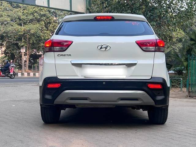 https://images10.gaadi.com/usedcar_image/3699352/original/processed_img2926944__used_car_2926944_1701520970.jpeg?imwidth=6401