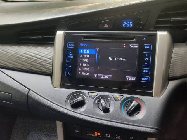 https://images10.gaadi.com/usedcar_image/3699425/original/img2926994__used_car_2926994_1701590707.jpg?imwidth=6402