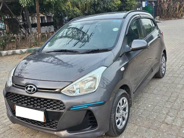 https://images10.gaadi.com/usedcar_image/3699454/original/processed_img2927014__used_car_2927014_1701524105.jpg?imwidth=6400
