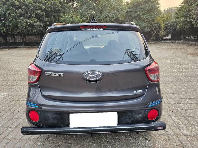 https://images10.gaadi.com/usedcar_image/3699454/original/processed_img2927014__used_car_2927014_1701524131.jpg?imwidth=6401