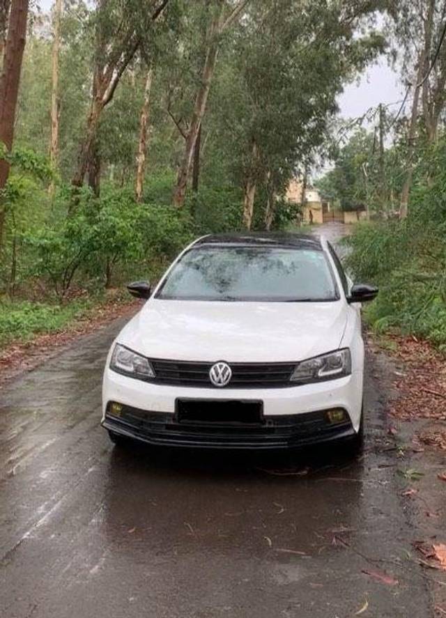 https://images10.gaadi.com/usedcar_image/3699457/original/processed_e460664d-9cbd-42e4-8c48-42df34f8b2c3.jpeg?imwidth=6400