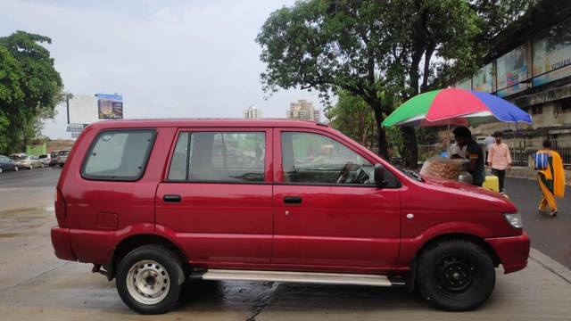 https://images10.gaadi.com/usedcar_image/3699469/original/processed_img2927023__used_car_2927023_1701523467.jpg?imwidth=6401