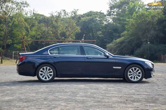 https://images10.gaadi.com/usedcar_image/3699470/original/processed_img2927024__used_car_2927024_1701523670.jpg?imwidth=6401