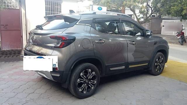 https://images10.gaadi.com/usedcar_image/3699473/original/processed_img2927025__usedcar_17_5701701523381_1701523412.jpeg?imwidth=6401