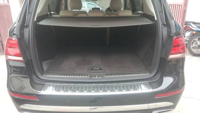 https://images10.gaadi.com/usedcar_image/3699516/original/img2927059__usedcar_13_5701701524208_1701524224.jpeg?imwidth=6402