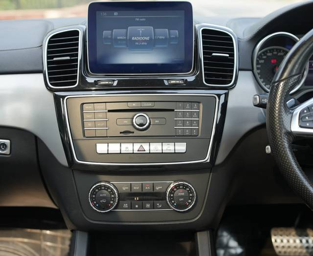 https://images10.gaadi.com/usedcar_image/3699529/original/img2927064__used_car_2927064_1701524692.jpg?imwidth=6402