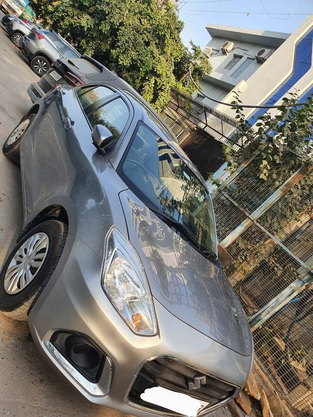 https://images10.gaadi.com/usedcar_image/3699540/original/img2927070__used_car_2927070_1701525039.jpg?imwidth=6401