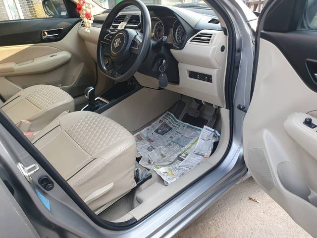 https://images10.gaadi.com/usedcar_image/3699549/original/img2927072__used_car_2927072_1701525245.jpg?imwidth=6402