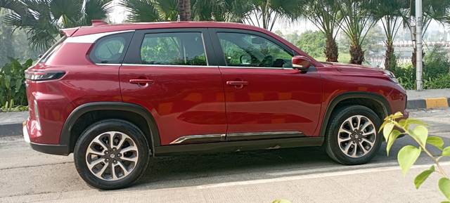 https://images10.gaadi.com/usedcar_image/3699553/original/img2927074__usedcar_0cfa1704_f6e2_43c9_85bd_17860451c115_5731701525207_1701525215.jpg?imwidth=6401