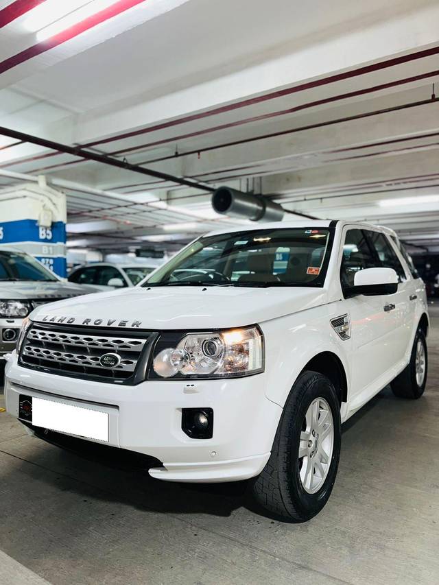 https://images10.gaadi.com/usedcar_image/3699578/original/processed_img2927080__used_car_2927080_1701526382.jpg?imwidth=6402
