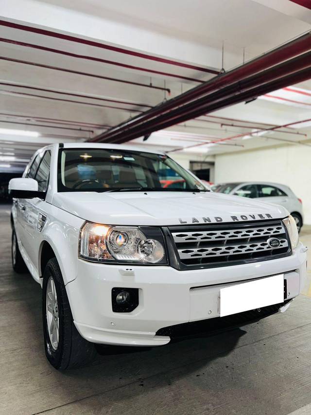 https://images10.gaadi.com/usedcar_image/3699578/original/processed_img2927080__used_car_2927080_1701526384.jpg?imwidth=6400