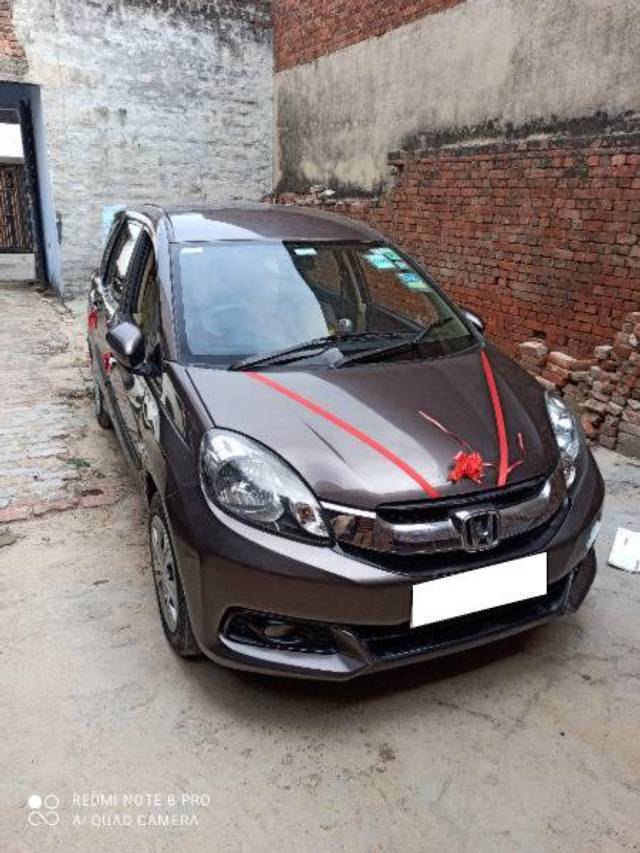 https://images10.gaadi.com/usedcar_image/3699807/original/processed_a101f175-4743-4611-8b1a-ad79d9aee78c.jpg?imwidth=6401