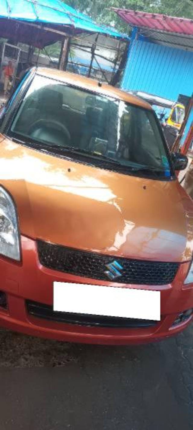 https://images10.gaadi.com/usedcar_image/3699824/original/processed_19ffa796-2829-497d-ba26-4715b885c568.jpg?imwidth=6400