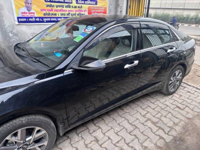 https://images10.gaadi.com/usedcar_image/3699903/original/processed_3a2b3b3f-5960-44f7-ad82-f4b04d876866.jpeg?imwidth=6401