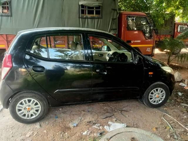 https://images10.gaadi.com/usedcar_image/3699927/original/processed_3f5e00f0-748e-4ad3-9fa0-da859b571698.jpg?imwidth=6401