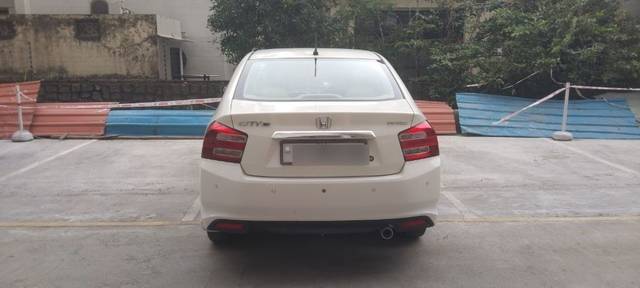 https://images10.gaadi.com/usedcar_image/3700066/original/26__VCC_1824157_96_1700975696.jpg?imwidth=6402