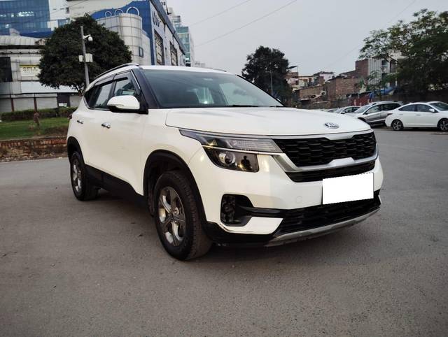 https://images10.gaadi.com/usedcar_image/3700082/original/processed_img2927165__used_car_2927165_1701582300.jpg?imwidth=6400