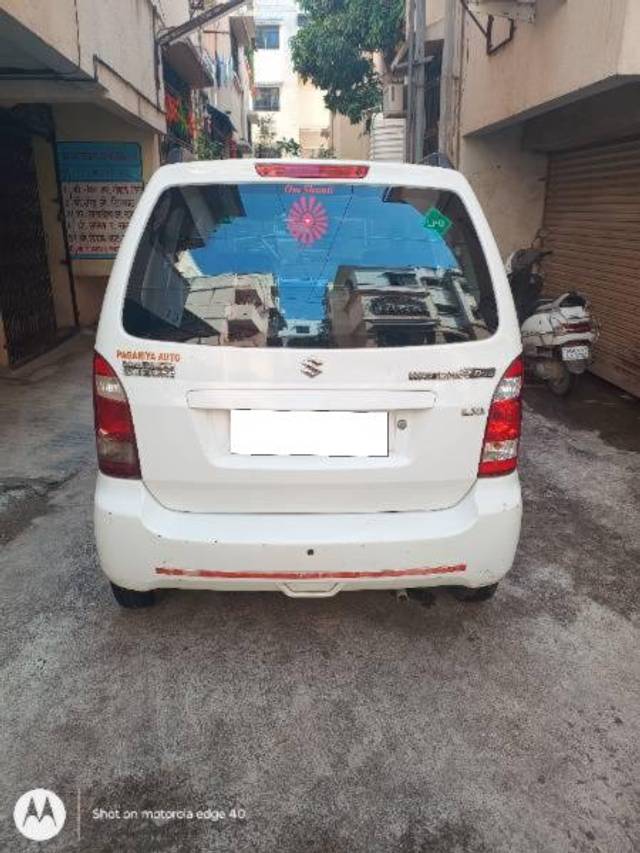 https://images10.gaadi.com/usedcar_image/3700106/original/processed_643746ee-f8d7-45b0-b28d-b365be37aa45.jpg?imwidth=6402