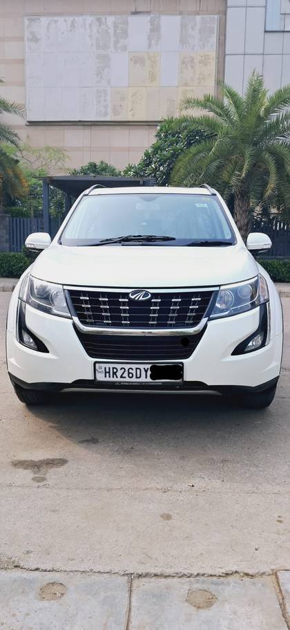 Mahindra XUV500 W11 AT BSIV Mahindra XUV500 W11 AT BSIV