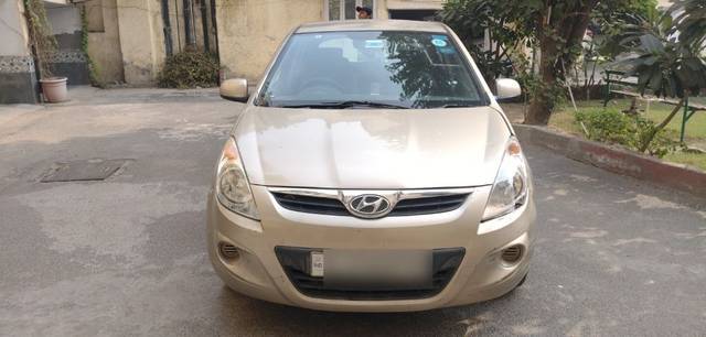 https://images10.gaadi.com/usedcar_image/3700152/original/26__VCC_1824165_94_1700976517.jpg?imwidth=6400