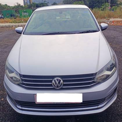 Volkswagen Vento 1.6 Highline Volkswagen Vento 1.6 Highline