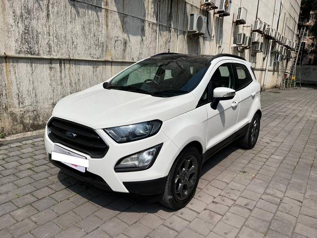 https://images10.gaadi.com/usedcar_image/3700201/original/processed_img2927225__usedcar_whatsappimage2023_10_11at111657_2927225_1701853813.jpeg?imwidth=6402